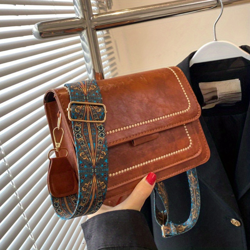 Retro Mini Crossbody Bag, Trendy Wide Strap Square Purse, Women's Bohemian Shoulder Bag
Retro Mini Crossbody Bag, Trendy Wide Strap Square Purse, Women's Bohemian Shoulder Bag