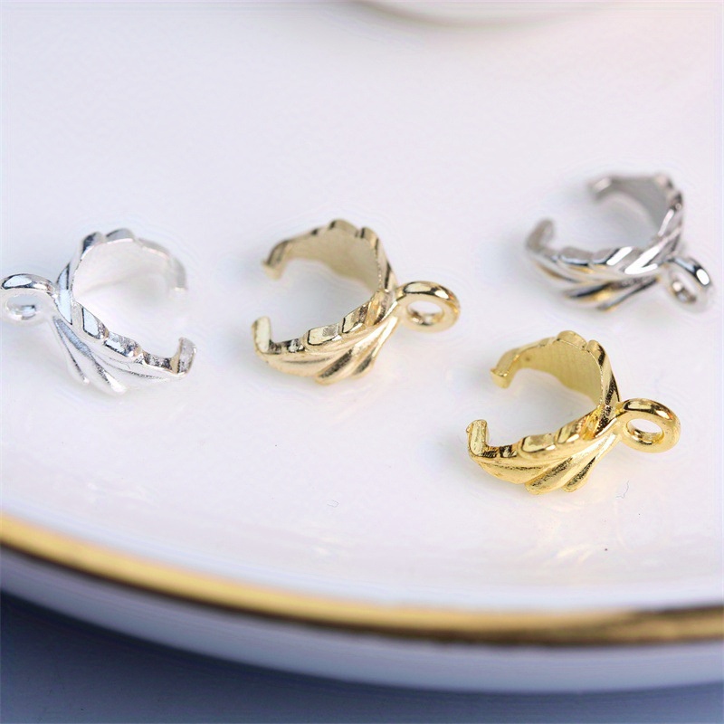 50pcs/pack 10.8*8.6mm Alloy Leaf Melon Seed Necklace Hairpin Pendant Clips Material Jewelry Accessories Making Findings
50pcs/pack 10.8*8.6mm Alloy Leaf Melon Seed Necklace Hairpin Pendant Clips Material Jewelry Accessories Making Findings