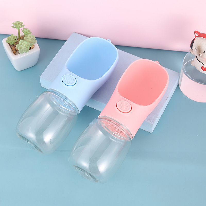 Portable Water Dispenser, Pet Water Bottle For Dogs Perfect For Walking Your Pets And Providing Them With Water
Portable Water Dispenser, Pet Water Bottle For Dogs Perfect For Walking Your Pets And Providing Them With Water