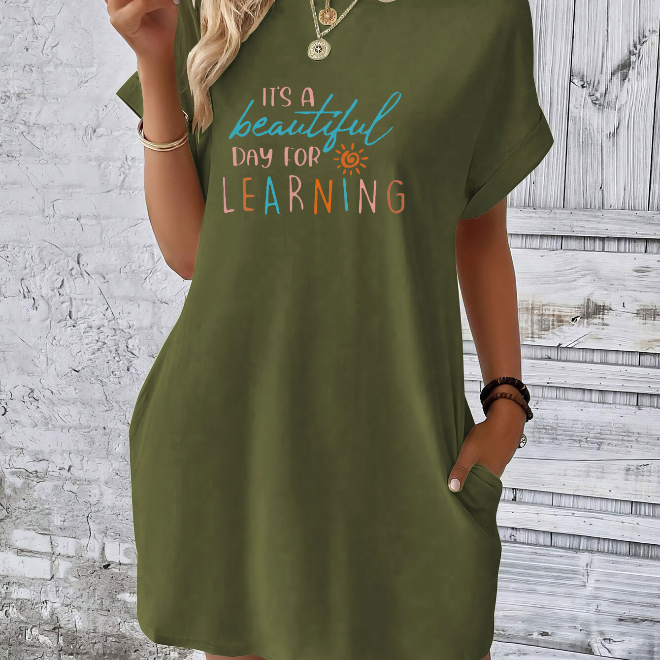 Learning Print Dress With Pockets, Casual Short Sleeve Crew Neck Dress For Spring & Summer, Women's Clothing
Learning Print Dress With Pockets, Casual Short Sleeve Crew Neck Dress For Spring & Summer, Women's Clothing