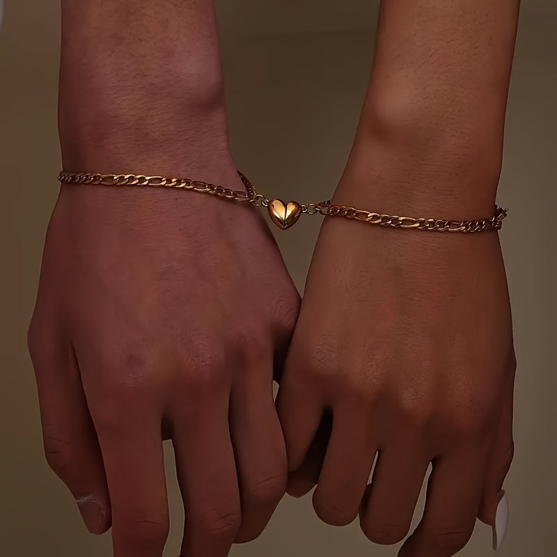 2 Pcs Set Of Exquisite Golden Chain With Magnetic Heart-shaped Couple Bracelet Stainless Steel Jewelry For Women Dating
2 Pcs Set Of Exquisite Golden Chain With Magnetic Heart-shaped Couple Bracelet Stainless Steel Jewelry For Women Dating