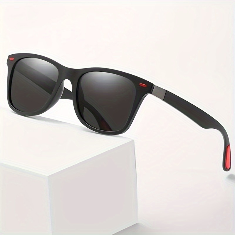 Trendy Classic Sports Fashion Glasses For Men Women Holiday Outdoor Sports Decors, Photography Props, Ideal Choice For Gifts
Trendy Classic Sports Fashion Glasses For Men Women Holiday Outdoor Sports Decors, Photography Props, Ideal Choice For Gifts