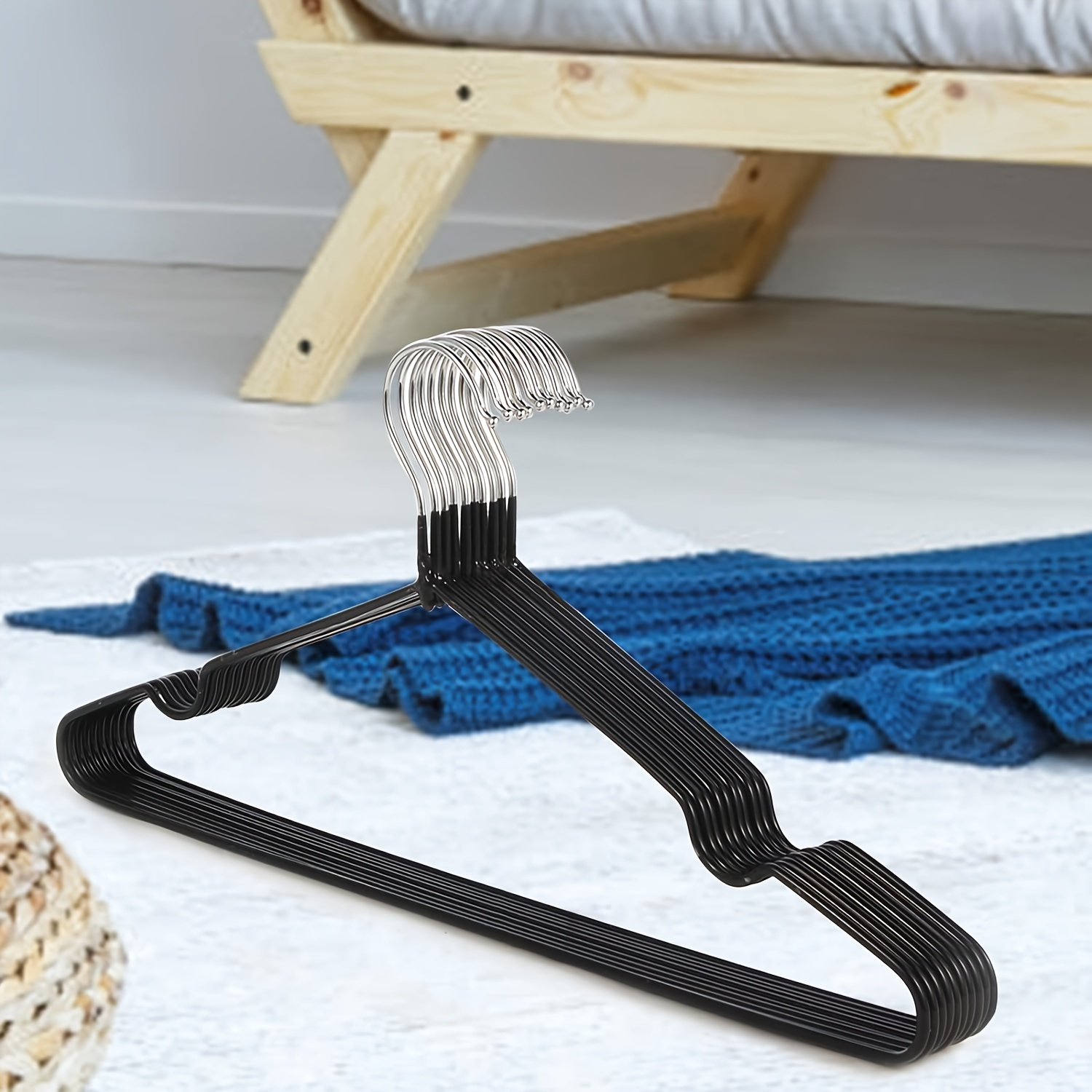 30pc Non-slip Metal Clothes Hangers With Anti-slip Rubber Design - Heavy Duty Rack For Shirts, Jackets, Wardrobe, Closet, Bedroom, Home, Dorm Organization
30pc Non-slip Metal Clothes Hangers With Anti-slip Rubber Design - Heavy Duty Rack For Shirts, Jackets, Wardrobe, Closet, Bedroom, Home, Dorm Organization