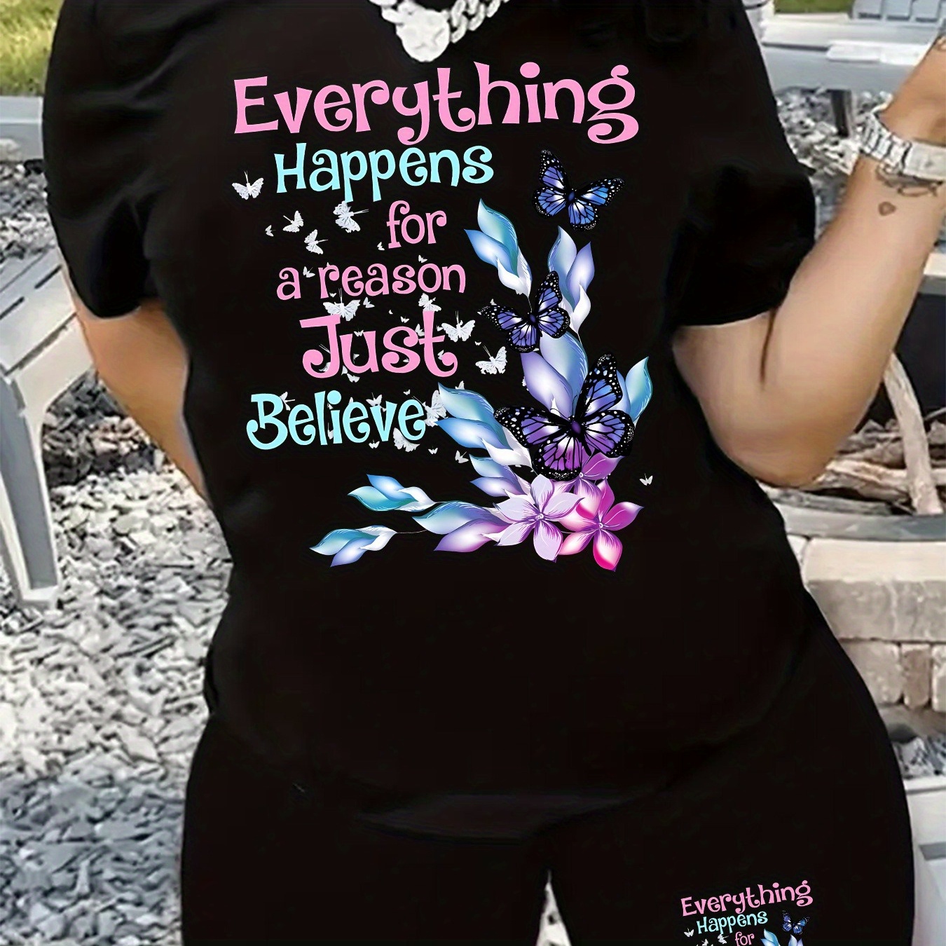 Plus Size Butterfly Print Two-piece Set, Crew Neck Short Sleeve Top & Shorts Outfits, Women's Plus Size clothing
Plus Size Butterfly Print Two-piece Set, Crew Neck Short Sleeve Top & Shorts Outfits, Women's Plus Size clothing