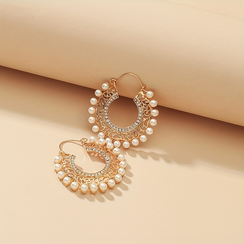 Faux Pearl Sparkling Rhinestone Decor Hollow Round Dangle Earrings Bohemian Elegant Style Alloy Jewelry Trendy Female Gift
Faux Pearl Sparkling Rhinestone Decor Hollow Round Dangle Earrings Bohemian Elegant Style Alloy Jewelry Trendy Female Gift