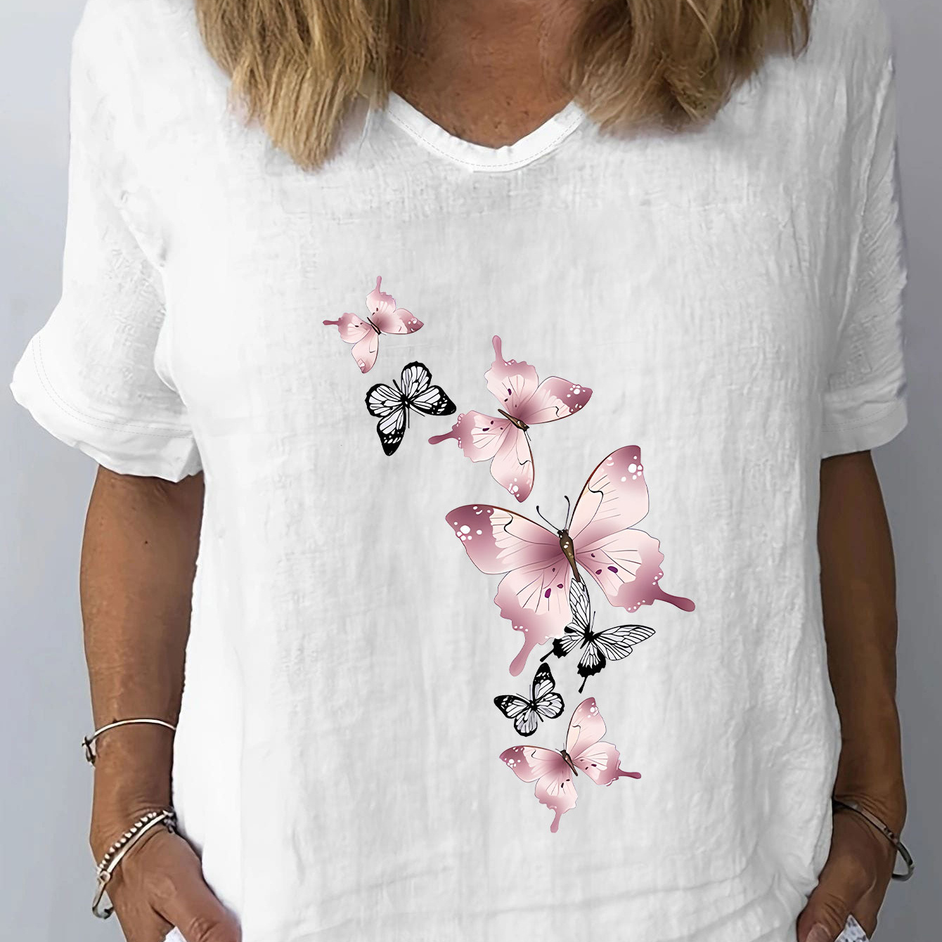 Butterfly Print T-shirt, Short Sleeve V Neck Casual Top For Summer & Spring, Women's Clothing
Butterfly Print T-shirt, Short Sleeve V Neck Casual Top For Summer & Spring, Women's Clothing