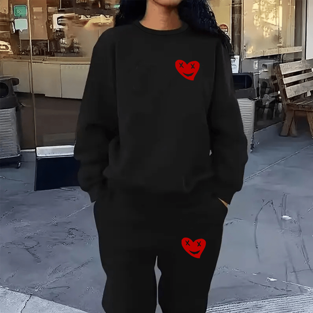 Plus Size Heart Print Two-piece Set, Long Sleeve Crew Neck Sweatshirt & Pants Outfits, Women's Plus Size clothing
Plus Size Heart Print Two-piece Set, Long Sleeve Crew Neck Sweatshirt & Pants Outfits, Women's Plus Size clothing