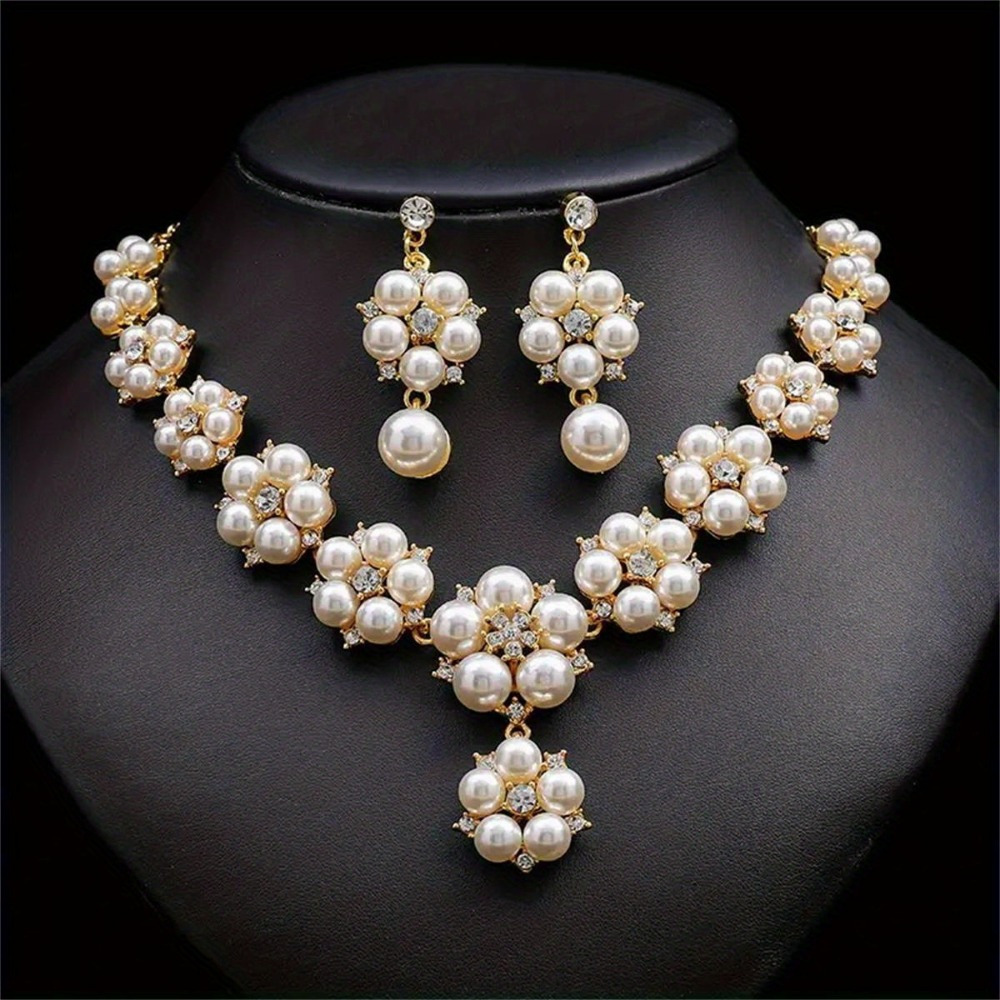 3pcs Necklace Earrings Elegant Set Decorations Light Suitable For Daily And Christmas, New Year, Valentine's Day Gifts Daily Party Dress Accessories
3pcs Necklace Earrings Elegant Set Decorations Light Suitable For Daily And Christmas, New Year, Valentine's Day Gifts Daily Party Dress Accessories
