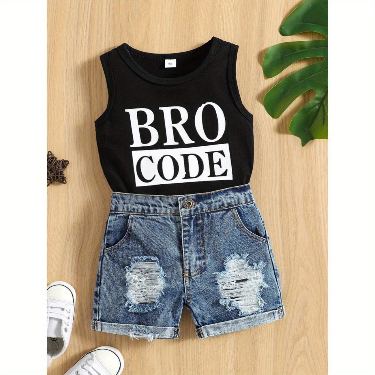 Toddler Boys Summer Casual Outfit Set Round Neck Sleeveless Letter Print Tank Tops With Ripped Denim Shorts For Daily Wear
Toddler Boys Summer Casual Outfit Set Round Neck Sleeveless Letter Print Tank Tops With Ripped Denim Shorts For Daily Wear