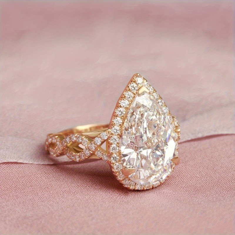 1pc 3ct Pear Cut Moissanite Ring, 925 Sterling Silver, 18k Golden Plated, Hip Hop , Suitable For All , 's Day, Gift- & Banquets, Elegant Anniversary Or Birthday Present For Mother/friend
1pc 3ct Pear Cut Moissanite Ring, 925 Sterling Silver, 18k Golden Plated, Hip Hop , Suitable For All , 's Day, Gift- & Banquets, Elegant Anniversary Or Birthday Present For Mother/friend