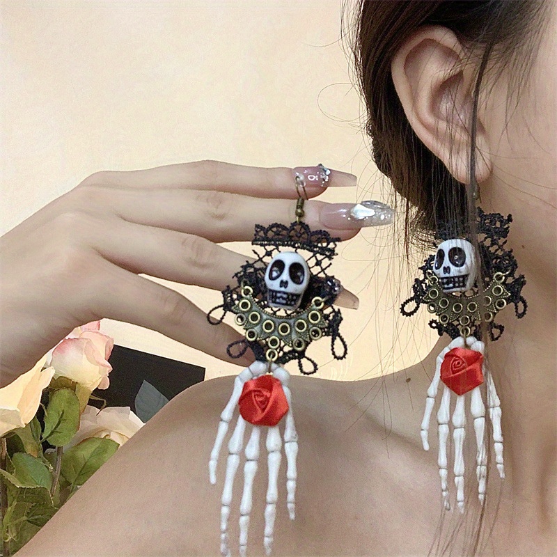 1pc Cold Skull Palm Rose Bat Gothic Style Lace Pattern Acrylic Multicolor Earrings For Women Prom
1pc Cold Skull Palm Rose Bat Gothic Style Lace Pattern Acrylic Multicolor Earrings For Women Prom