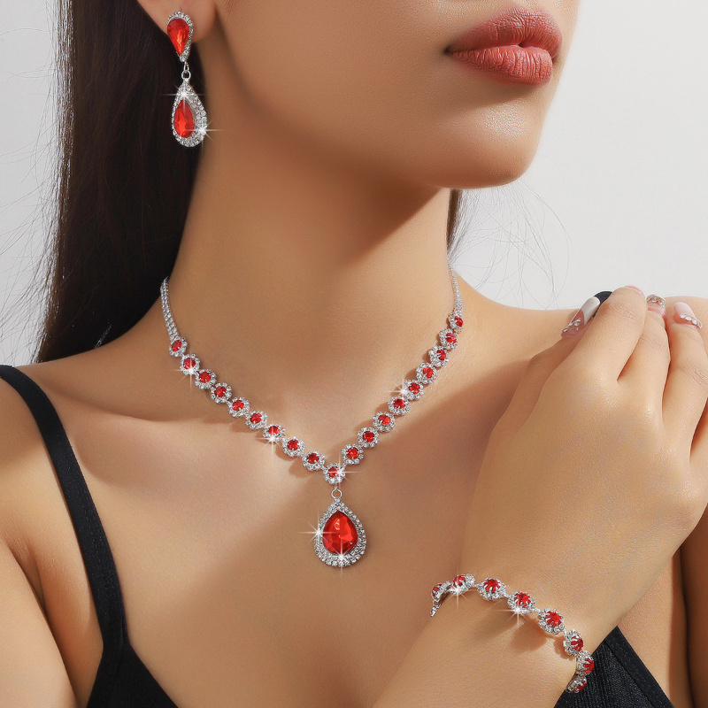 3pcs Jewelry Earrings Three-piece Set Full Of Flowers Bridal Jewelry Set Dress Accessories Women
3pcs Jewelry Earrings Three-piece Set Full Of Flowers Bridal Jewelry Set Dress Accessories Women