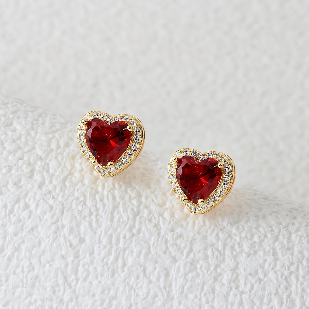 Elegant Heart-shaped Stud Earrings - Gold Plated Jewelry For Parties And Special Occasions
Elegant Heart-shaped Stud Earrings - Gold Plated Jewelry For Parties And Special Occasions