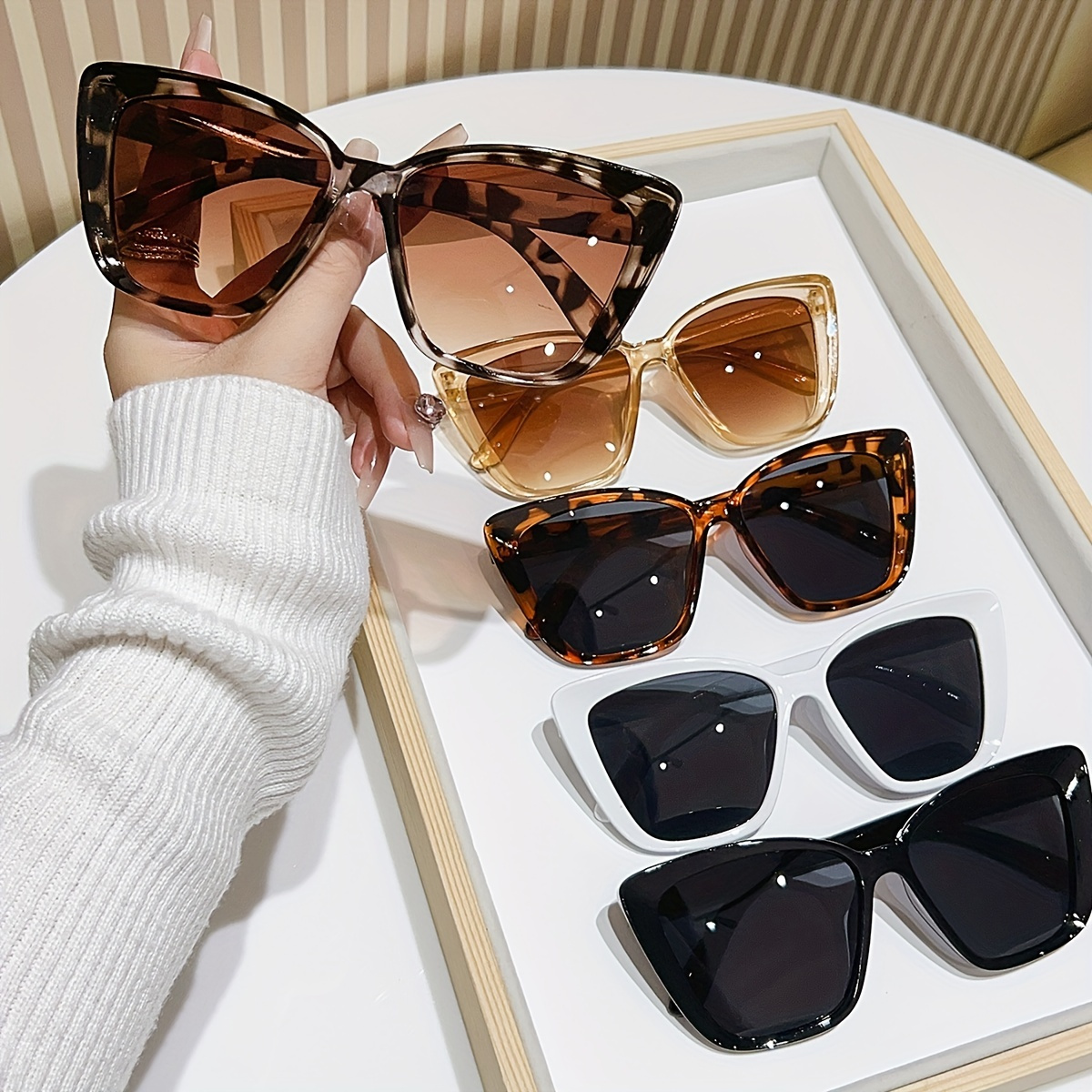 5-pack Women's Retro Cat Eye Glasses, Plastic Frames With Anti-reflective Lens, Climbing & Outdoor Activity Fashion Street Style Decorative Eyewear
5-pack Women's Retro Cat Eye Glasses, Plastic Frames With Anti-reflective Lens, Climbing & Outdoor Activity Fashion Street Style Decorative Eyewear