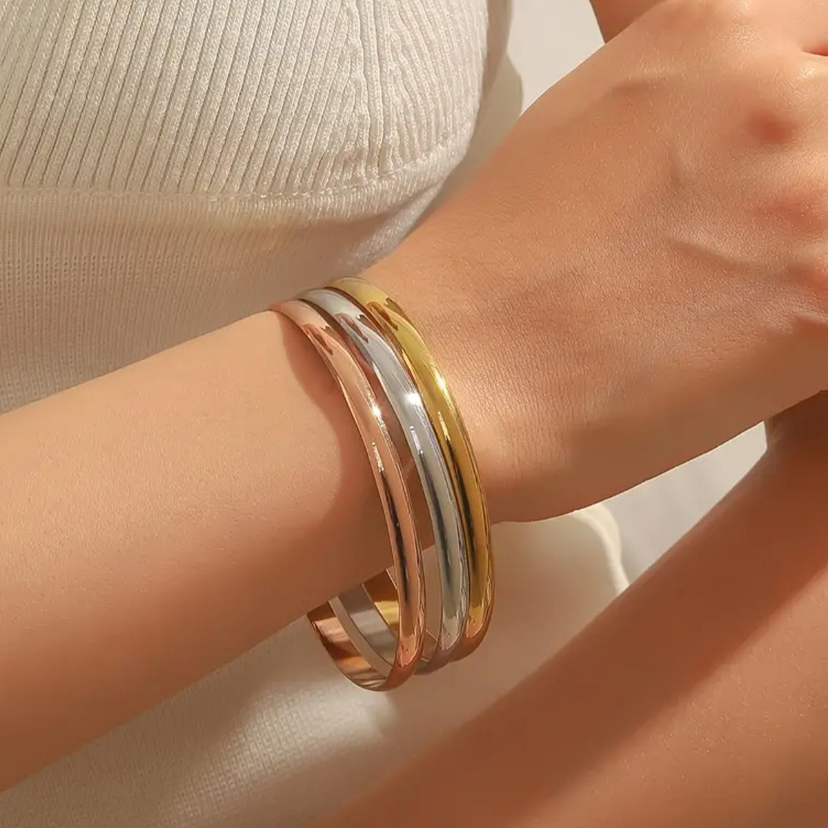 3 Bracelets In Different Colors Stainless Steel Jewelry Simple Elegant Style Suitable For Women's Gifts
3 Bracelets In Different Colors Stainless Steel Jewelry Simple Elegant Style Suitable For Women's Gifts