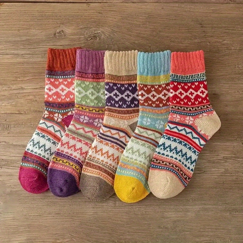 Women's Geometric Pattern Knit Socks - Polyester And Cotton , Mid-length, Warm -like , 2-pairs Pack, Hand Washable
Women's Geometric Pattern Knit Socks - Polyester And Cotton , Mid-length, Warm -like , 2-pairs Pack, Hand Washable