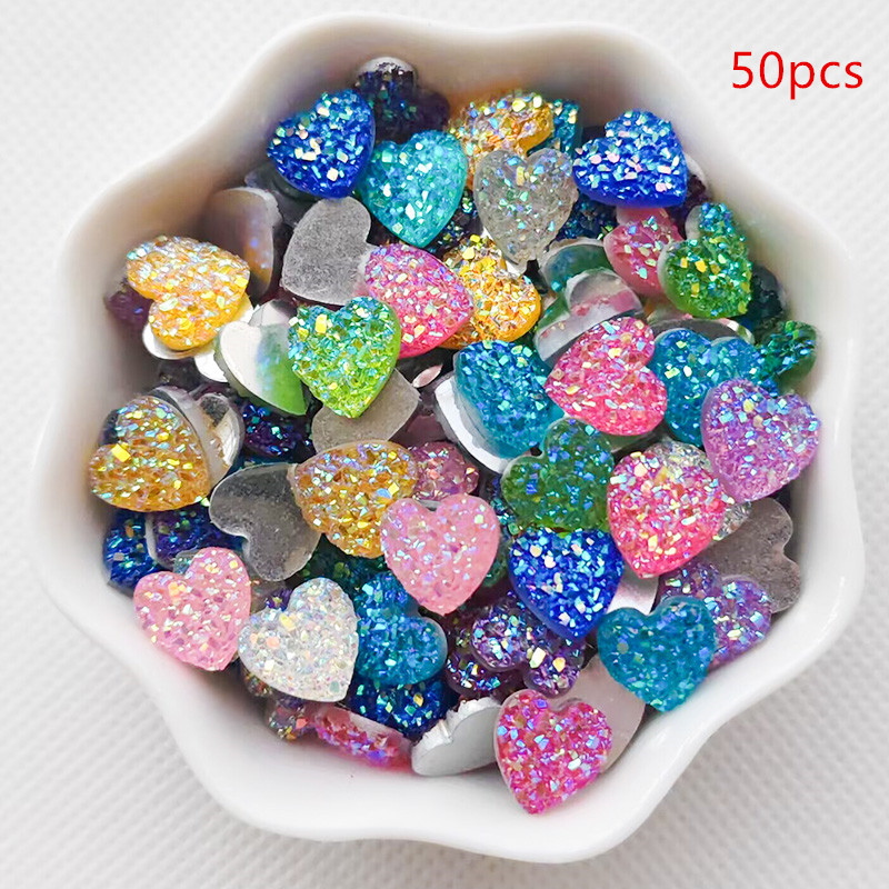 A Set Of 50 Flat Back Resin Ab Heart-shaped Pendants Measuring 1cm/0.39 Inch, Ideal For Bracelets, Earrings, And Other Jewelry Accessories.
A Set Of 50 Flat Back Resin Ab Heart-shaped Pendants Measuring 1cm/0.39 Inch, Ideal For Bracelets, Earrings, And Other Jewelry Accessories.