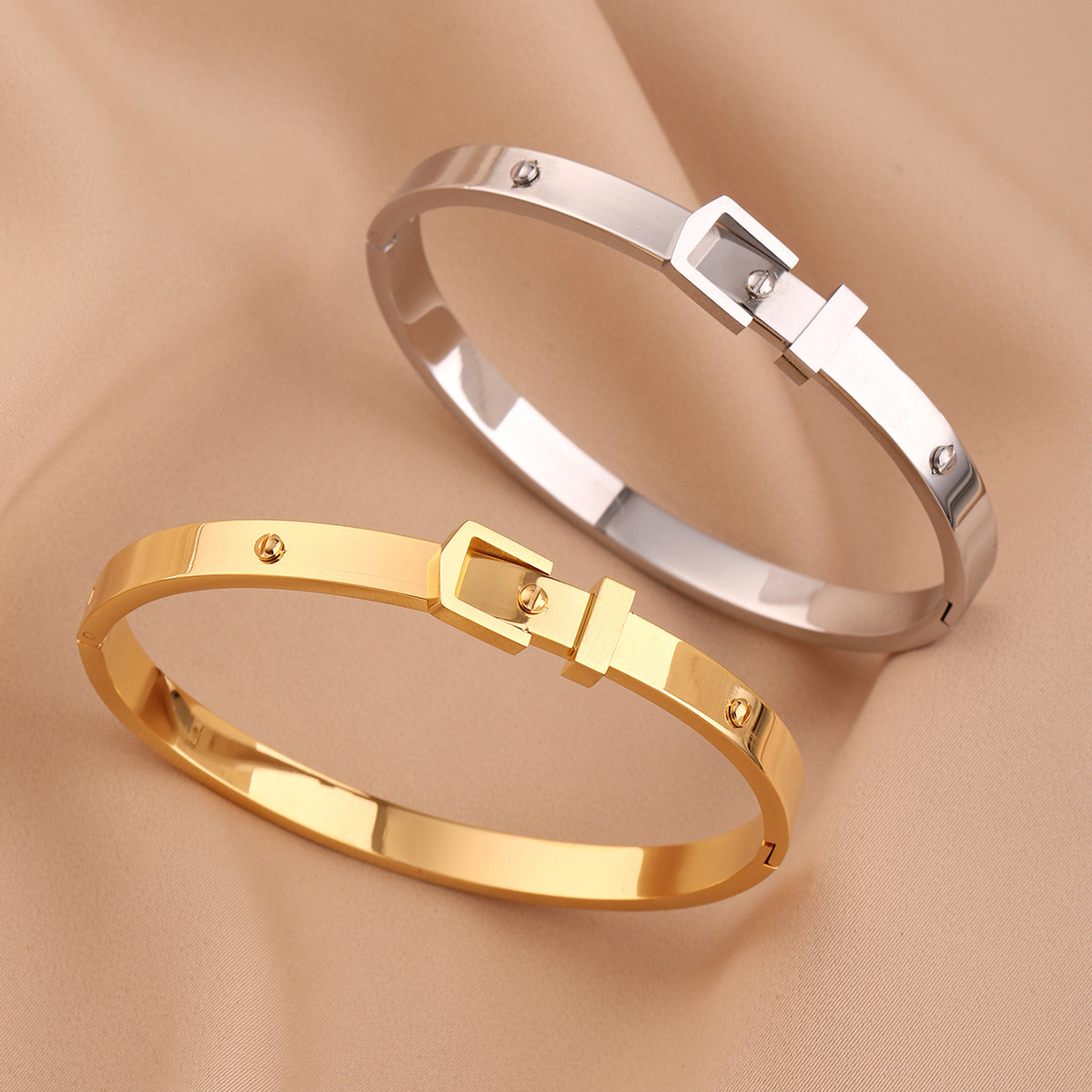 High-end Shape Stainless Steel Bracelet For Girls, Fashionable, Versatile, Water-resisit Taninum Steel Bracelet, Gifts Jewelry
High-end Shape Stainless Steel Bracelet For Girls, Fashionable, Versatile, Water-resisit Taninum Steel Bracelet, Gifts Jewelry