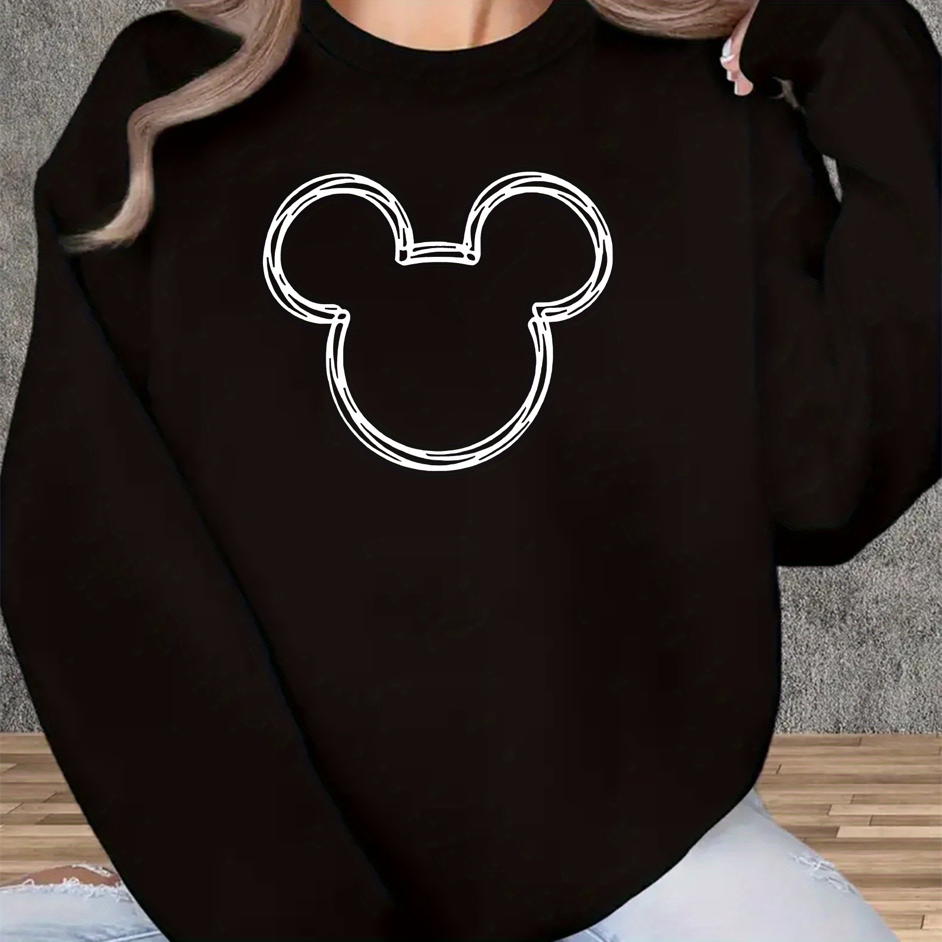 Women's Comfortable Hoodie With Fashionable Cartoon Print And Velvet, Casual Long-sleeved Sports Suit, Autumn And Winter Sports Suit, Outdoor Clothing
Women's Comfortable Hoodie With Fashionable Cartoon Print And Velvet, Casual Long-sleeved Sports Suit, Autumn And Winter Sports Suit, Outdoor Clothing
