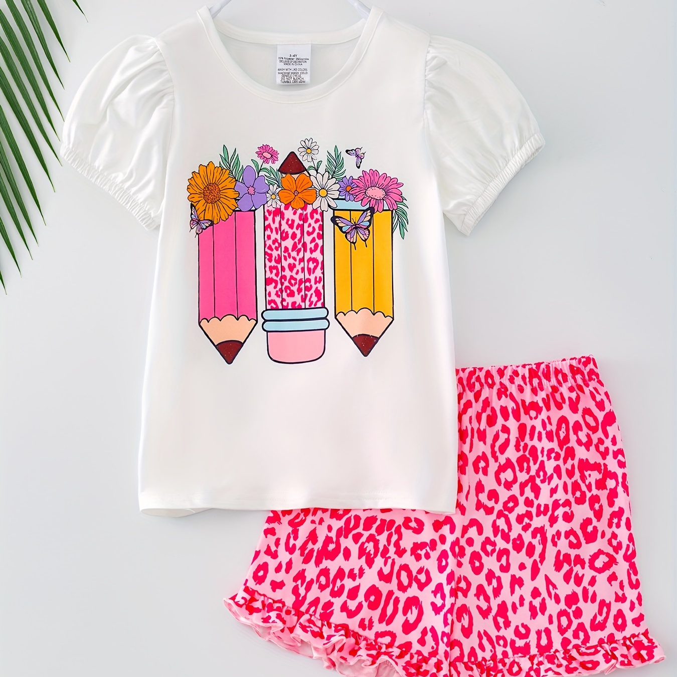 Flower & Pencil Print 2-piece Set, Puff Sleeve T-shirt Top + Leopard Shorts Set Sweet & Fashion Girls Summer Outfit
Flower & Pencil Print 2-piece Set, Puff Sleeve T-shirt Top + Leopard Shorts Set Sweet & Fashion Girls Summer Outfit