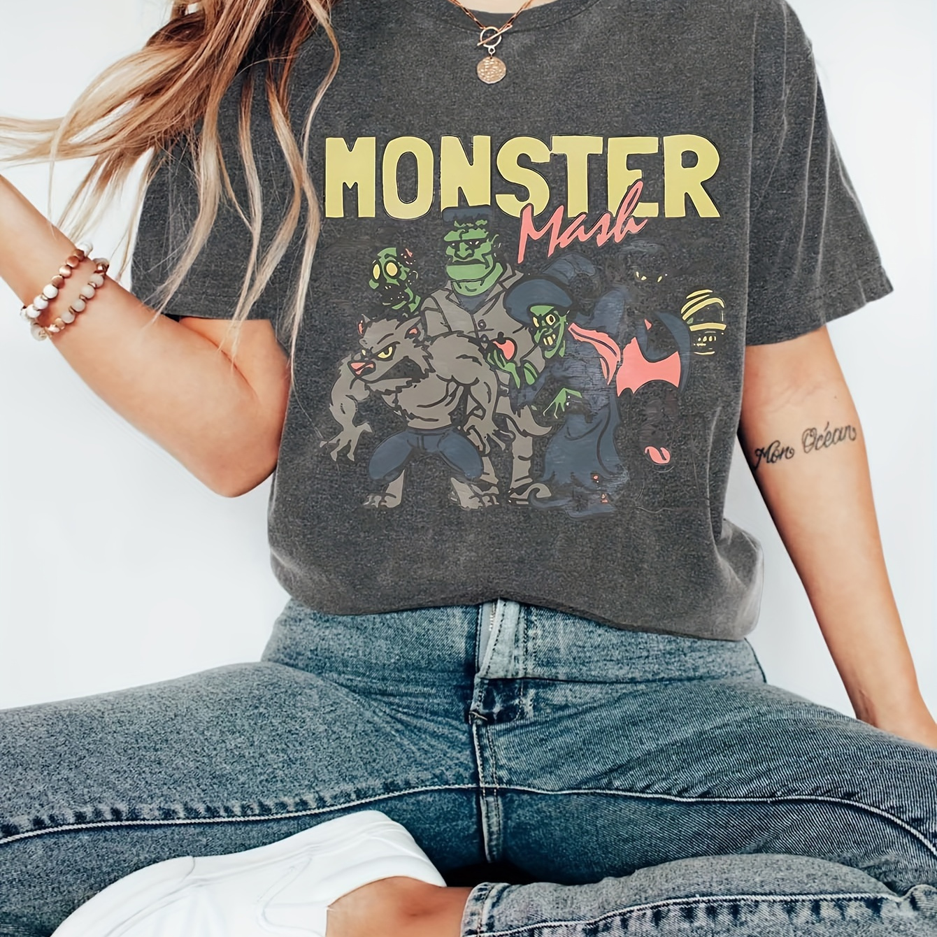 Women's Cute Halloween Graphic Tee - Casual Short Sleeve, Round Neck Top For , Breathable Polyester
Women's Cute Halloween Graphic Tee - Casual Short Sleeve, Round Neck Top For , Breathable Polyester