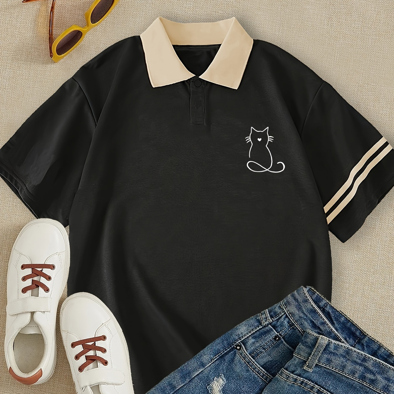 Cat Print Casual Polo T-shirt, Short Sleeves Contrast Color Lapel Sports Tee, Women's Activewear
Cat Print Casual Polo T-shirt, Short Sleeves Contrast Color Lapel Sports Tee, Women's Activewear