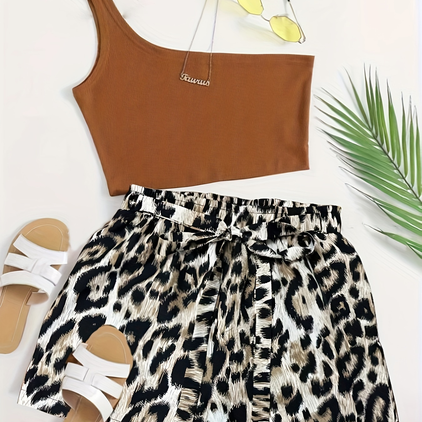 Casual Leopard Print Shorts Set, One-shoulder Crop Tank Top & Paper Bag Waist Loose Shorts Outfits, Women's Clothing
Casual Leopard Print Shorts Set, One-shoulder Crop Tank Top & Paper Bag Waist Loose Shorts Outfits, Women's Clothing