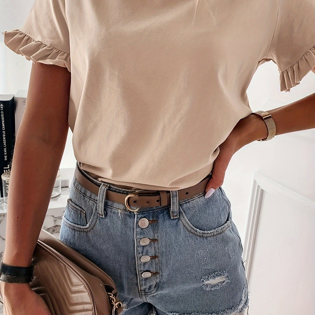 Solid Color T-shirt, Elegant Short Sleeve Lettuce Trim Top For Spring & Summer, Women's Clothing
Solid Color T-shirt, Elegant Short Sleeve Lettuce Trim Top For Spring & Summer, Women's Clothing