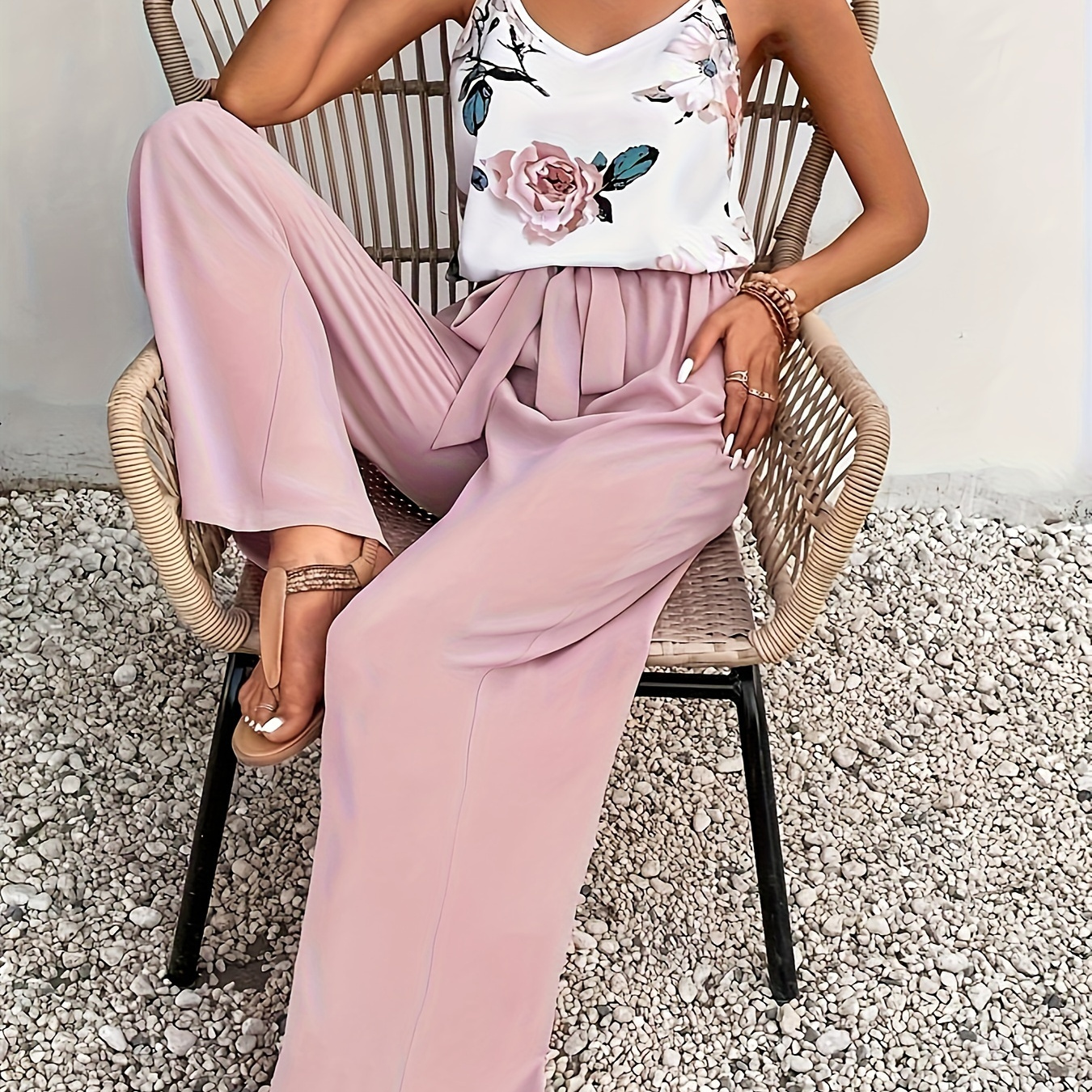 Elegant Summer & Spring Pants Set, Floral Print V Neck Cami Top & Solid Color Pants Outfits, Women's Clothing
Elegant Summer & Spring Pants Set, Floral Print V Neck Cami Top & Solid Color Pants Outfits, Women's Clothing