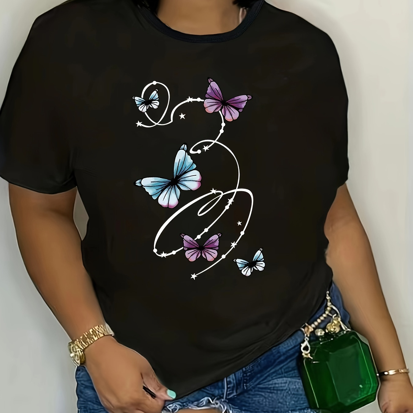 Plus Size Butterfly Print T-shirt, Casual Crew Neck Short Sleeve T-shirt, Women's Plus Size clothing
Plus Size Butterfly Print T-shirt, Casual Crew Neck Short Sleeve T-shirt, Women's Plus Size clothing