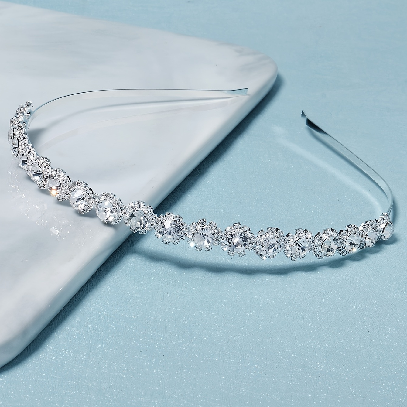 Crystal Rhinestone Thin Silvery Hairband Headband Party Favor Decorations Princess Tiara Wedding Birthday Cosplay Costumes Hair Accessories
Crystal Rhinestone Thin Silvery Hairband Headband Party Favor Decorations Princess Tiara Wedding Birthday Cosplay Costumes Hair Accessories