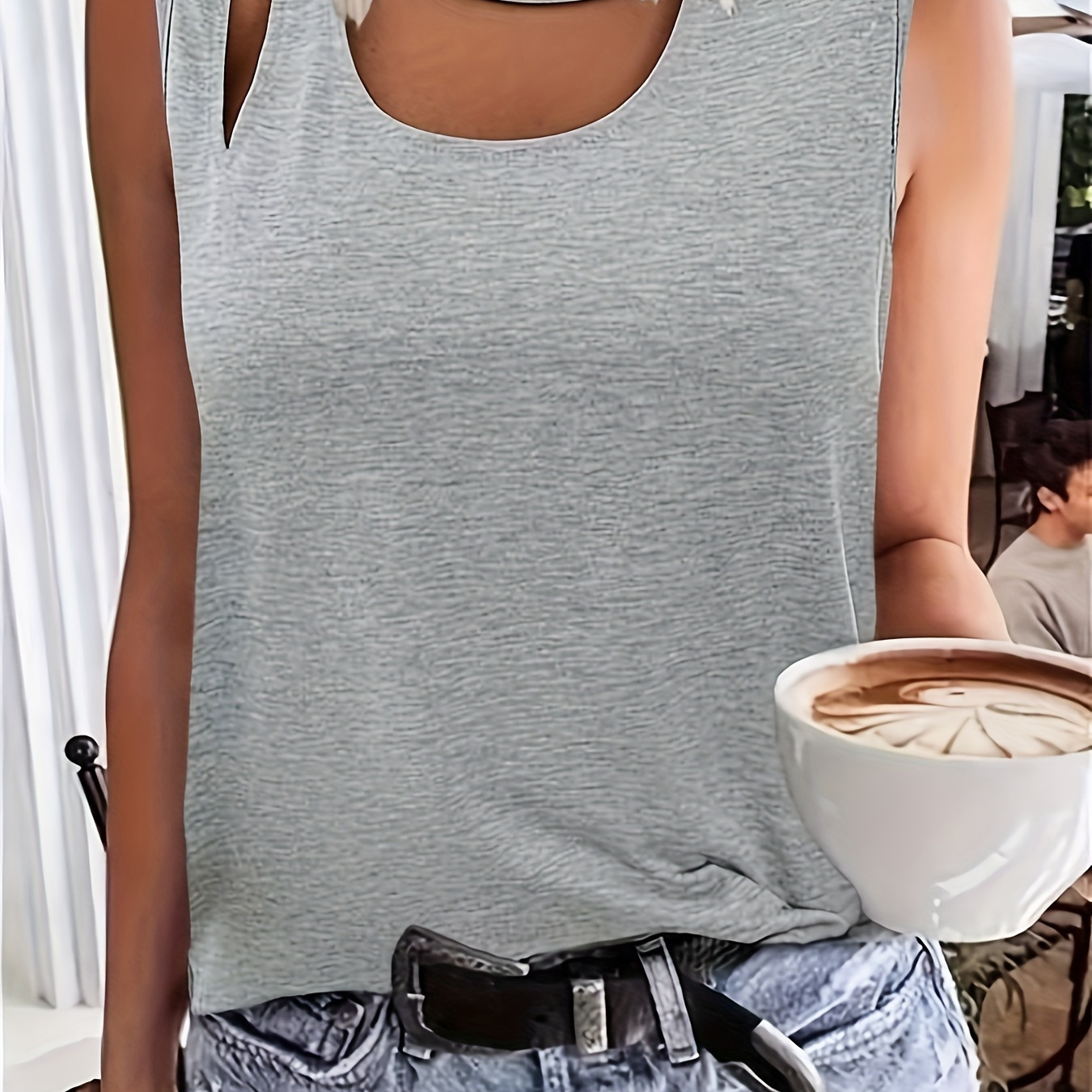 Cut-out Round Neck Tank Top, Casual Loose Fashion Sleeveless Summer Tank Top, Women's Clothing
Cut-out Round Neck Tank Top, Casual Loose Fashion Sleeveless Summer Tank Top, Women's Clothing