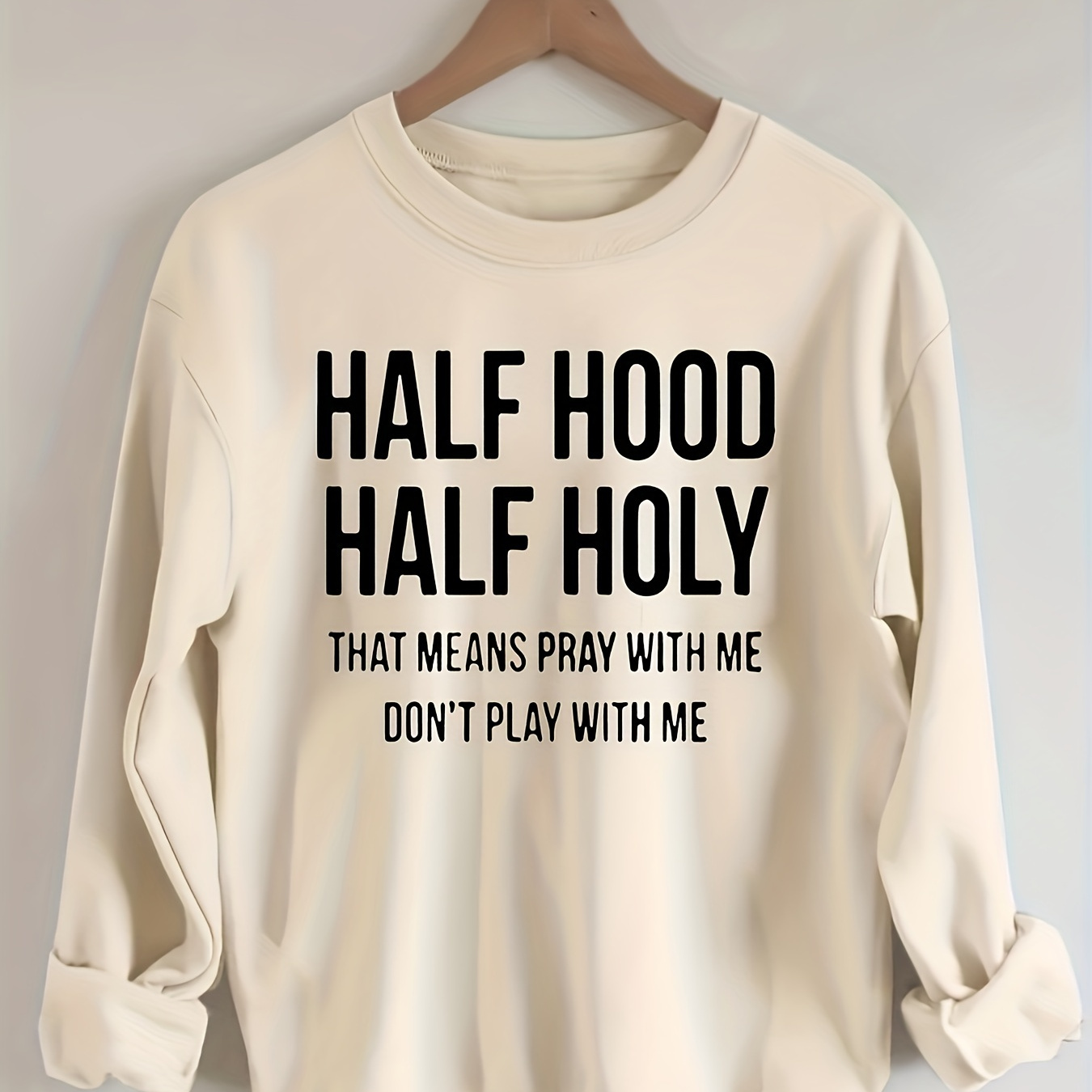 Plus Size Casual Sweatshirt, Women's Plus Letter Print Long Sleeve Round Neck Pullover Top
Plus Size Casual Sweatshirt, Women's Plus Letter Print Long Sleeve Round Neck Pullover Top