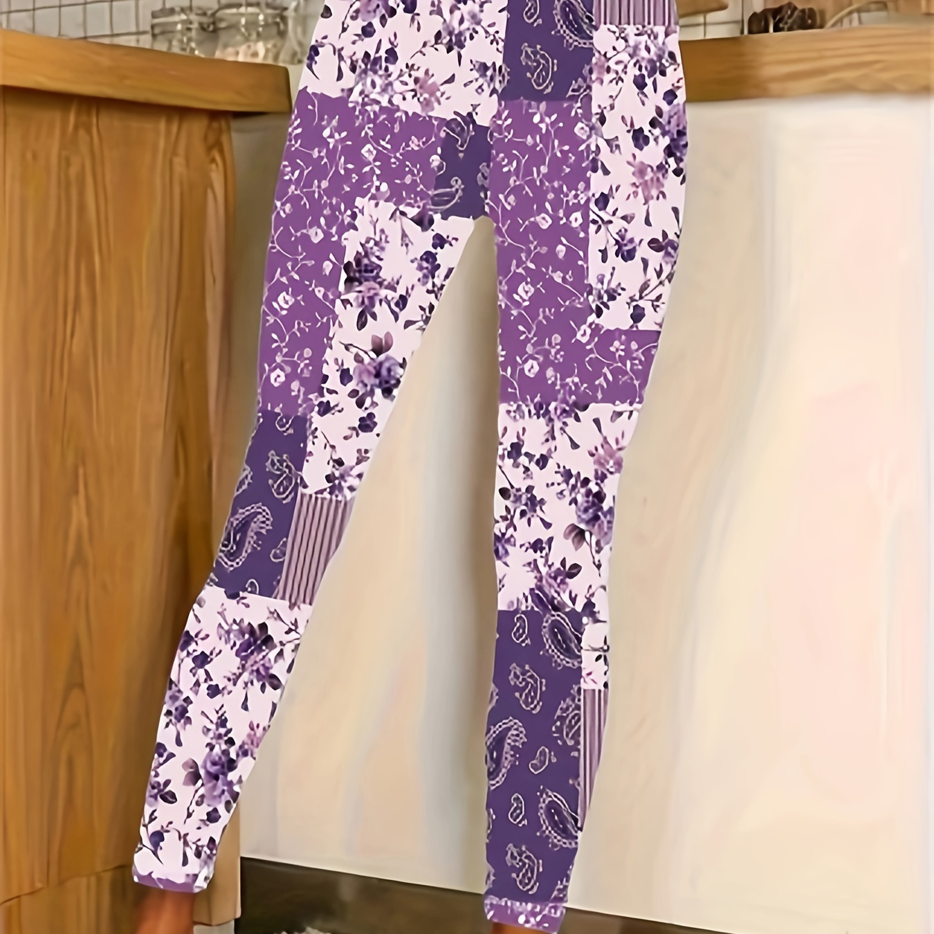Plus Size Floral Print Skinny Leggings, Casual High Waist Stretchy Leggings, Women's Plus Size Clothing
Plus Size Floral Print Skinny Leggings, Casual High Waist Stretchy Leggings, Women's Plus Size Clothing