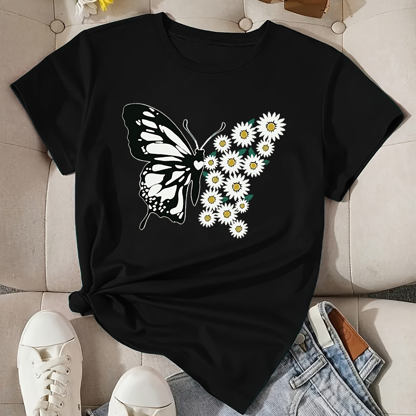 Plus Size Butterfly Print T-shirt, Casual Short Sleeve Top For Spring & Summer, Women's Plus Size Clothing
Plus Size Butterfly Print T-shirt, Casual Short Sleeve Top For Spring & Summer, Women's Plus Size Clothing