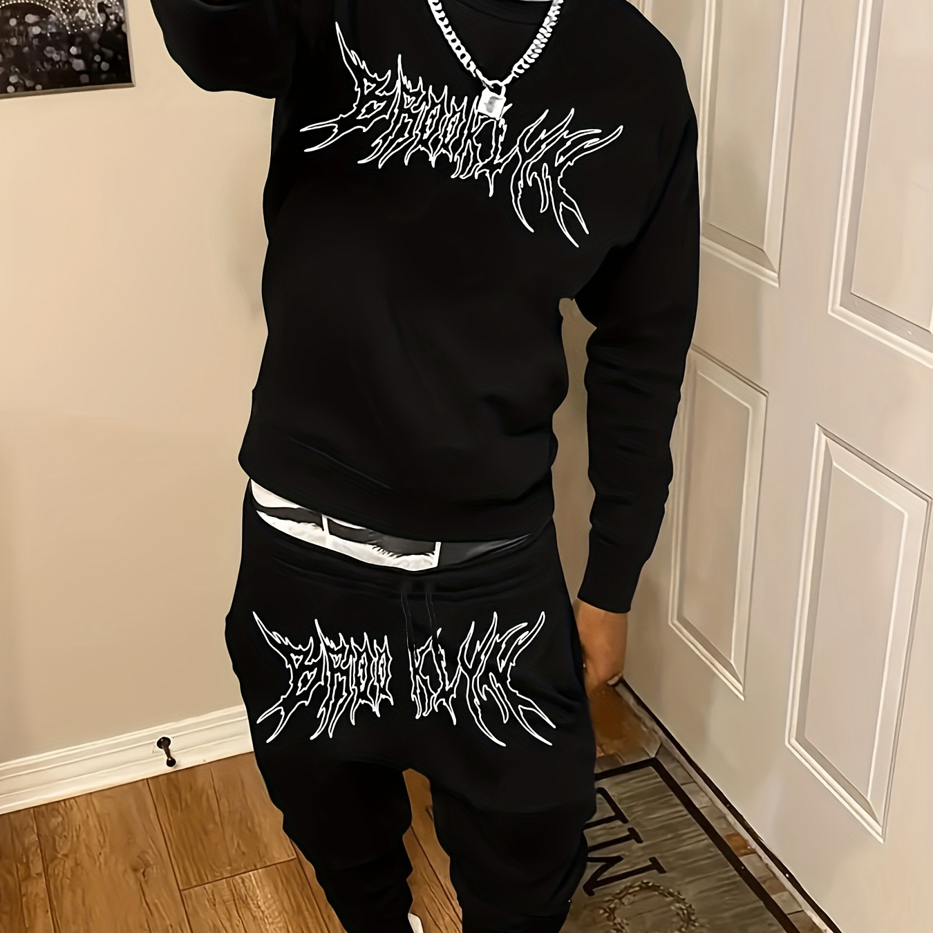 Gothic Letter Men's Casual 2-piece Sweatshirt & Pants Set, Stretch Fabric, Round Neck, Knitted, Regular Fit, Spring/fall
Gothic Letter Men's Casual 2-piece Sweatshirt & Pants Set, Stretch Fabric, Round Neck, Knitted, Regular Fit, Spring/fall