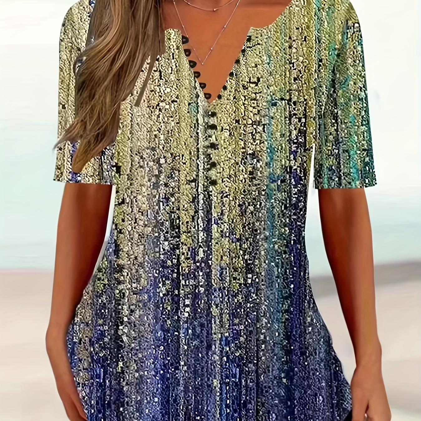 Plus Size Casual T-shirt, Women's Plus Random Print Short Sleeve Round Neck Medium Stretch Henley T-shirt
Plus Size Casual T-shirt, Women's Plus Random Print Short Sleeve Round Neck Medium Stretch Henley T-shirt
