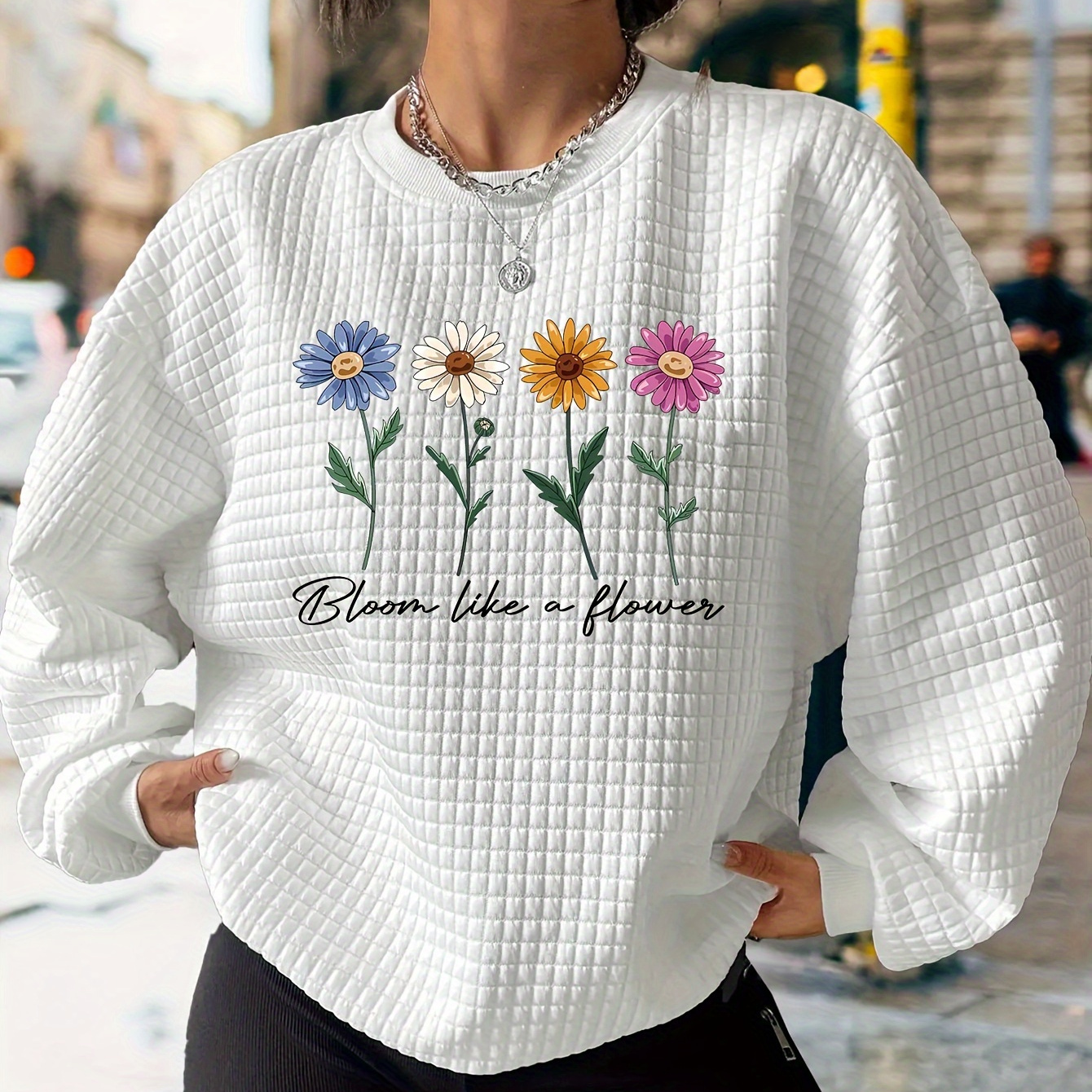 Chic Floral Neck Sweatshirt For Women - Casual Long Sleeve Pullover, Machine Washable, Fall/winter
Chic Floral Neck Sweatshirt For Women - Casual Long Sleeve Pullover, Machine Washable, Fall/winter