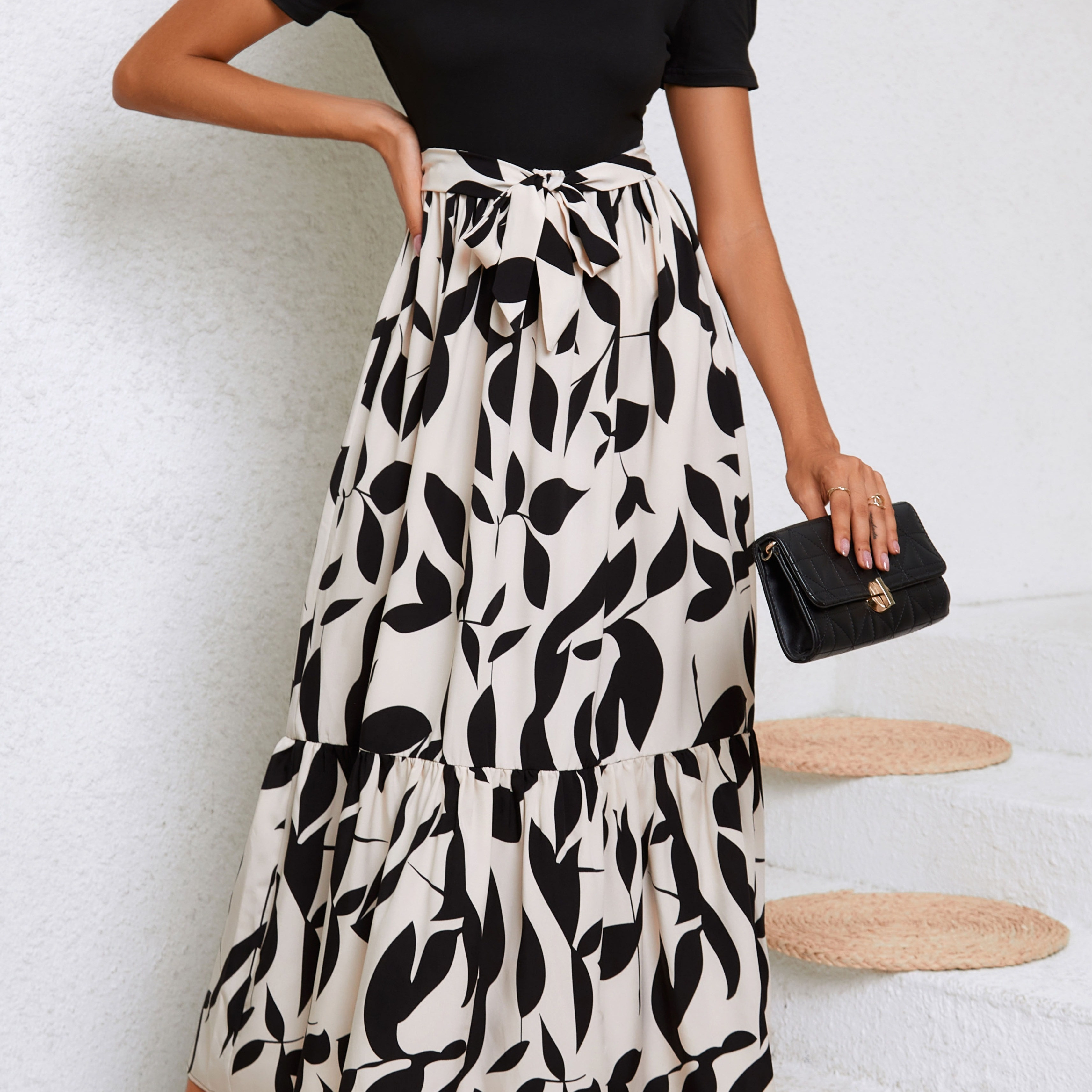 Leaf Print Belted Splicing Dress, Elegant Crew Neck Short Sleeve Dress For Spring & Summer, Women's Clothing
Leaf Print Belted Splicing Dress, Elegant Crew Neck Short Sleeve Dress For Spring & Summer, Women's Clothing