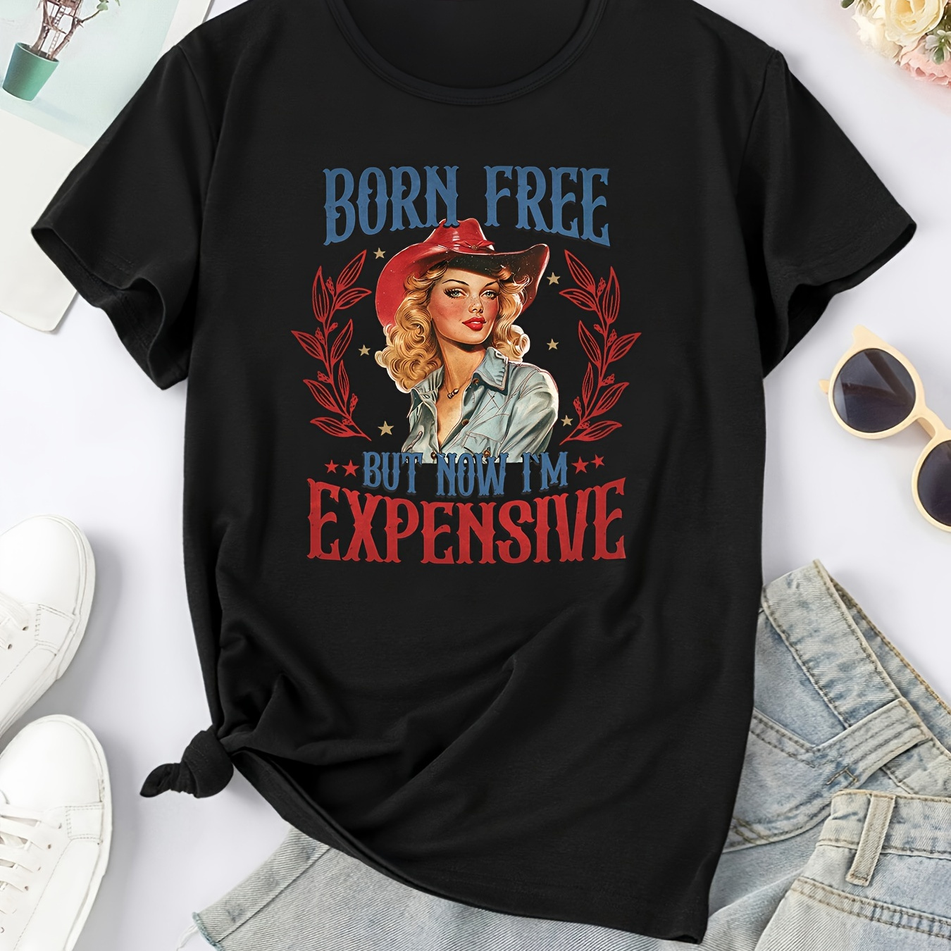 Retro Western Cowgirl Print Black T-shirt, Women's Round Neck Short Sleeve Tee, Casual Sportswear Top, Vintage Style Clothing
Retro Western Cowgirl Print Black T-shirt, Women's Round Neck Short Sleeve Tee, Casual Sportswear Top, Vintage Style Clothing