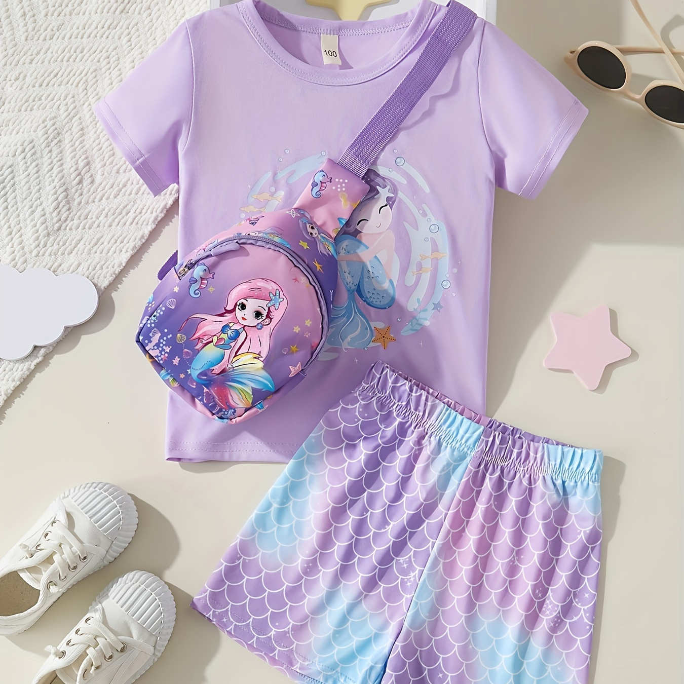 2pcs Girls Dreamy Mermaid Graphic Outfits Short Sleeve T-shirt + Shorts Set With Bag For Summer Party Gift
2pcs Girls Dreamy Mermaid Graphic Outfits Short Sleeve T-shirt + Shorts Set With Bag For Summer Party Gift