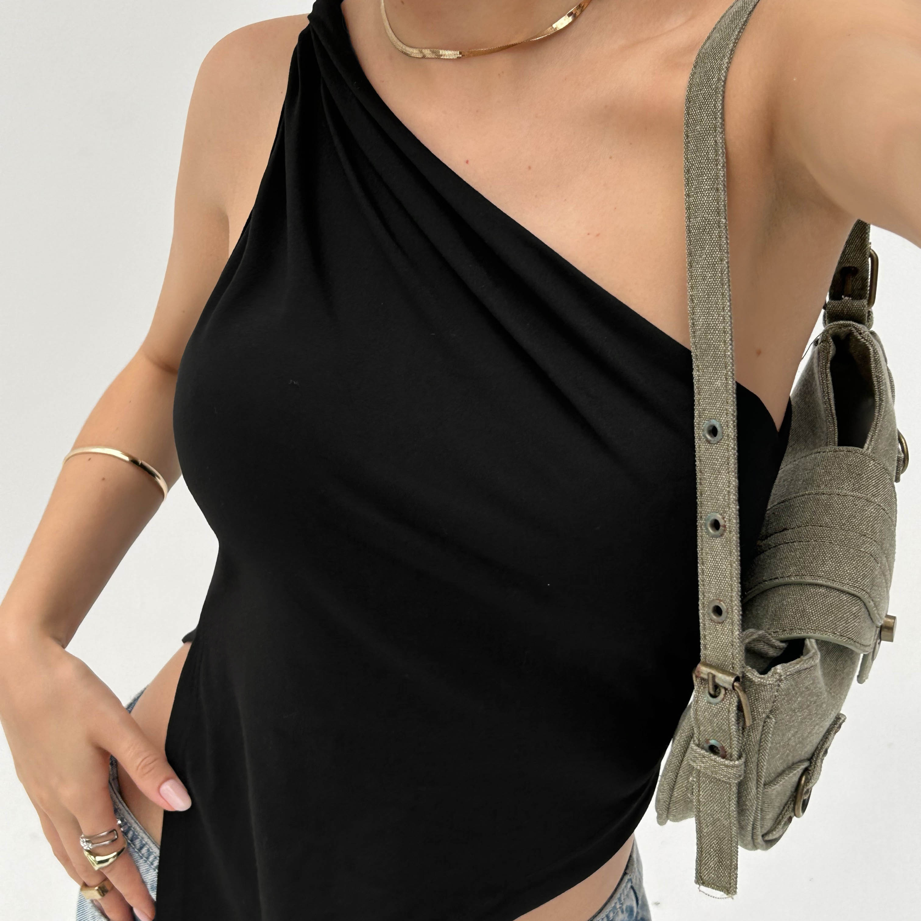Solid Shoulder Tank Top, Sexy Sleeveless Asymmetrical Hem Top For , Women's Clothing
Solid Shoulder Tank Top, Sexy Sleeveless Asymmetrical Hem Top For , Women's Clothing