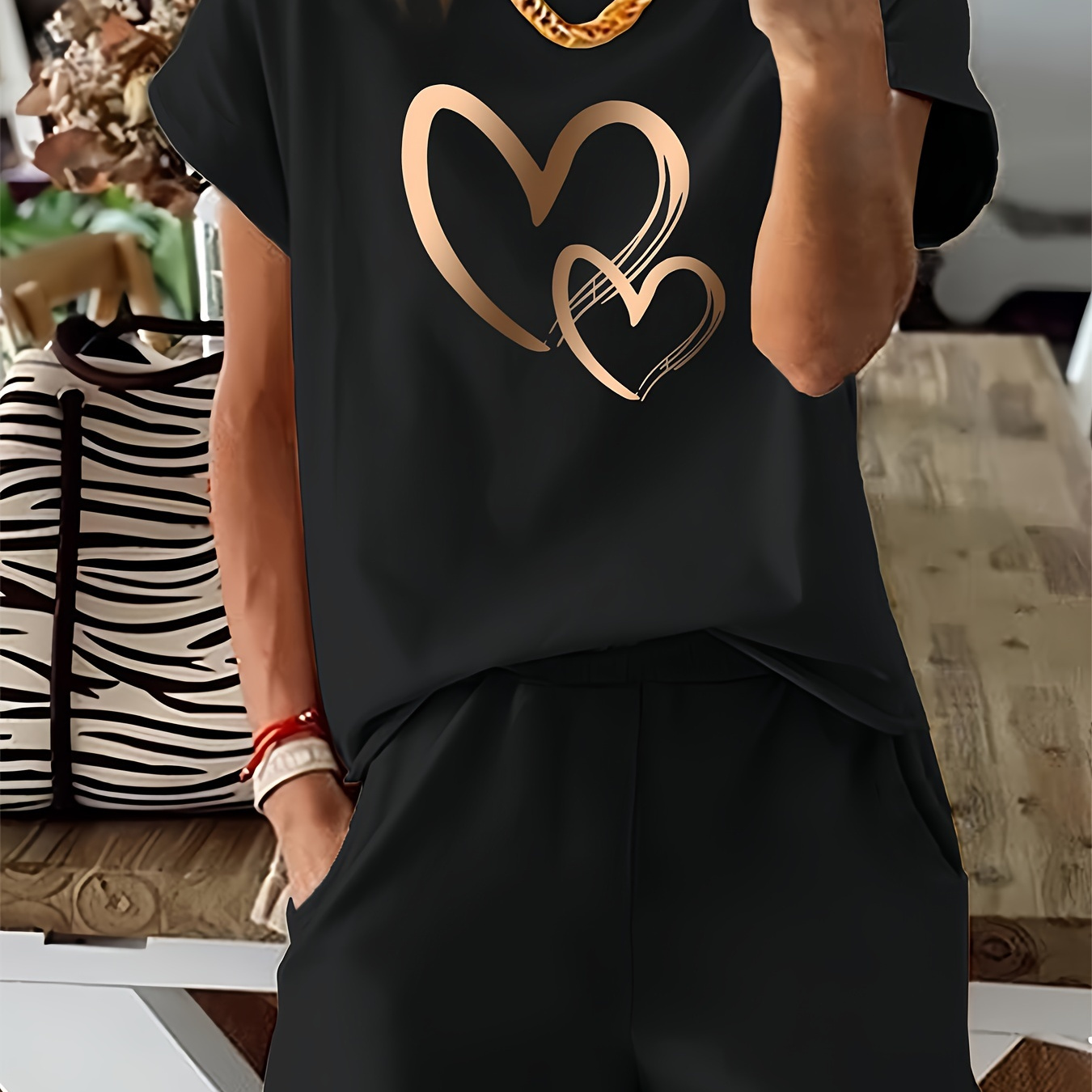 Chic Women's Tan Heart Print Two-piece Set - Casual Short Sleeve T-shirt & High-waisted Shorts, Soft Polyester , Machine Washable, Spring/summer
Chic Women's Tan Heart Print Two-piece Set - Casual Short Sleeve T-shirt & High-waisted Shorts, Soft Polyester , Machine Washable, Spring/summer