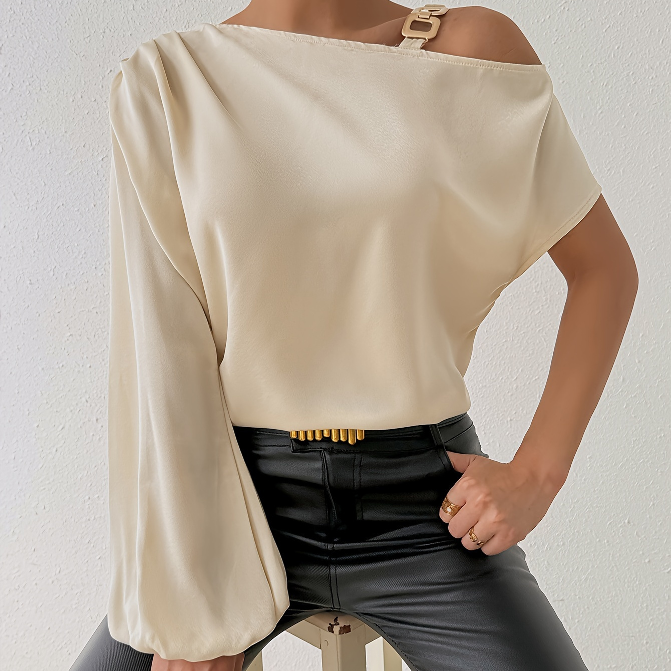 Solid Square Decor Strap Blouse, Elegant Lantern Sleeve Blouse For Spring & Fall, Women's Clothing
Solid Square Decor Strap Blouse, Elegant Lantern Sleeve Blouse For Spring & Fall, Women's Clothing