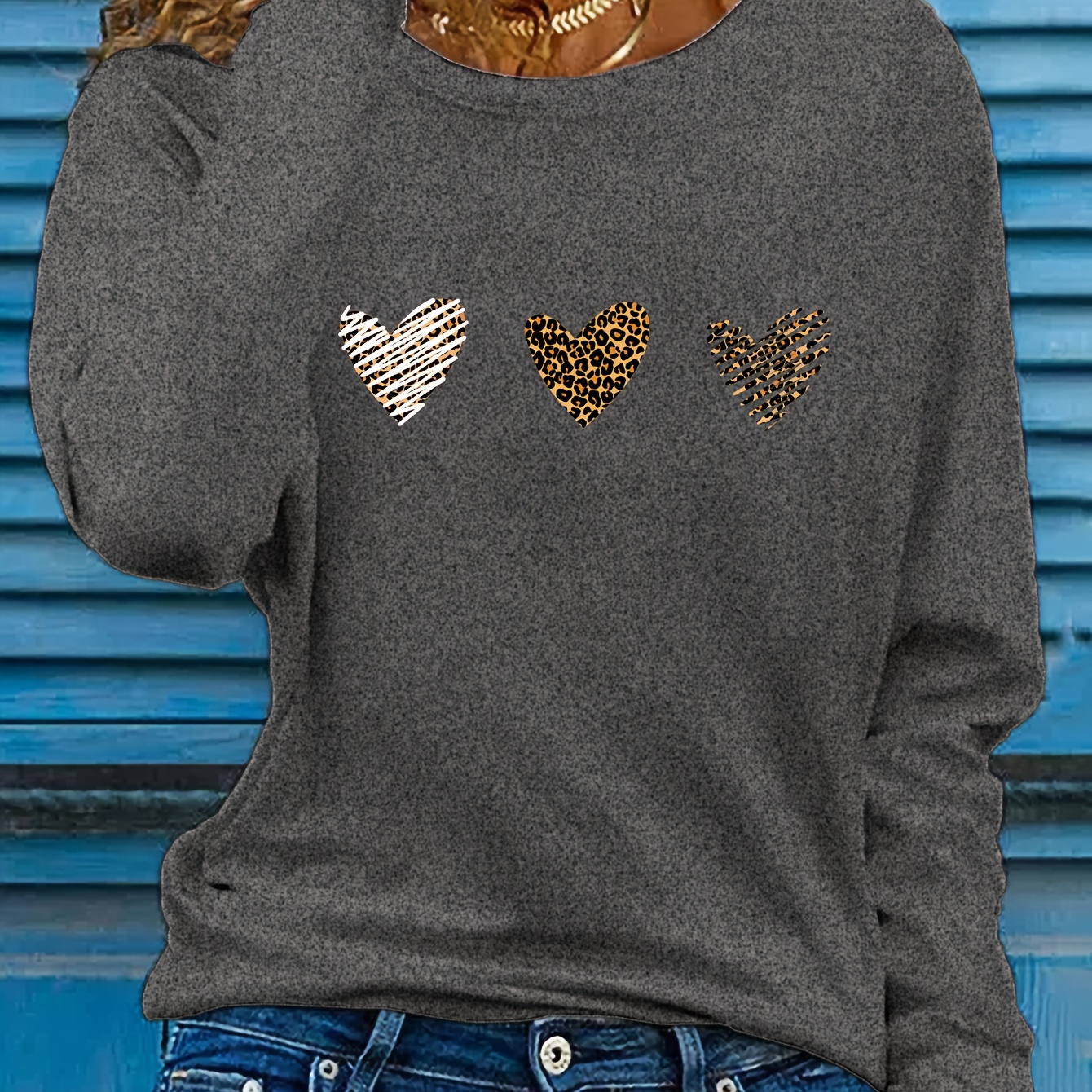 Chic Heart Pattern Long Sleeve T-shirt For Women - Casual Crew Neck, Soft Polyester, Machine Washable - Fall
Chic Heart Pattern Long Sleeve T-shirt For Women - Casual Crew Neck, Soft Polyester, Machine Washable - Fall