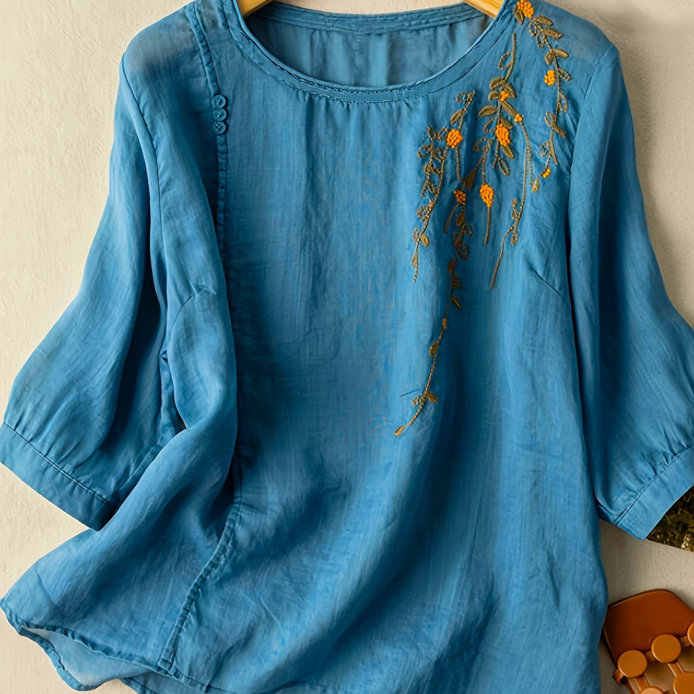 Plus Size Floral Embroidery Blouse, Casual Crew Neck Blouse For Summer, Women's Plus Size clothing
Plus Size Floral Embroidery Blouse, Casual Crew Neck Blouse For Summer, Women's Plus Size clothing