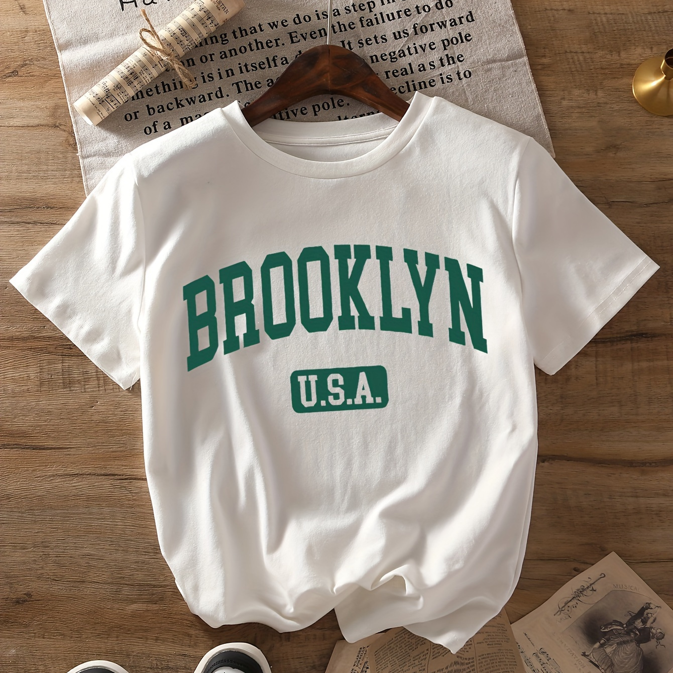 Letter Print T-shirt, Short Sleeve Crew Neck Casual Top For Summer & Spring, Women's Clothing
Letter Print T-shirt, Short Sleeve Crew Neck Casual Top For Summer & Spring, Women's Clothing