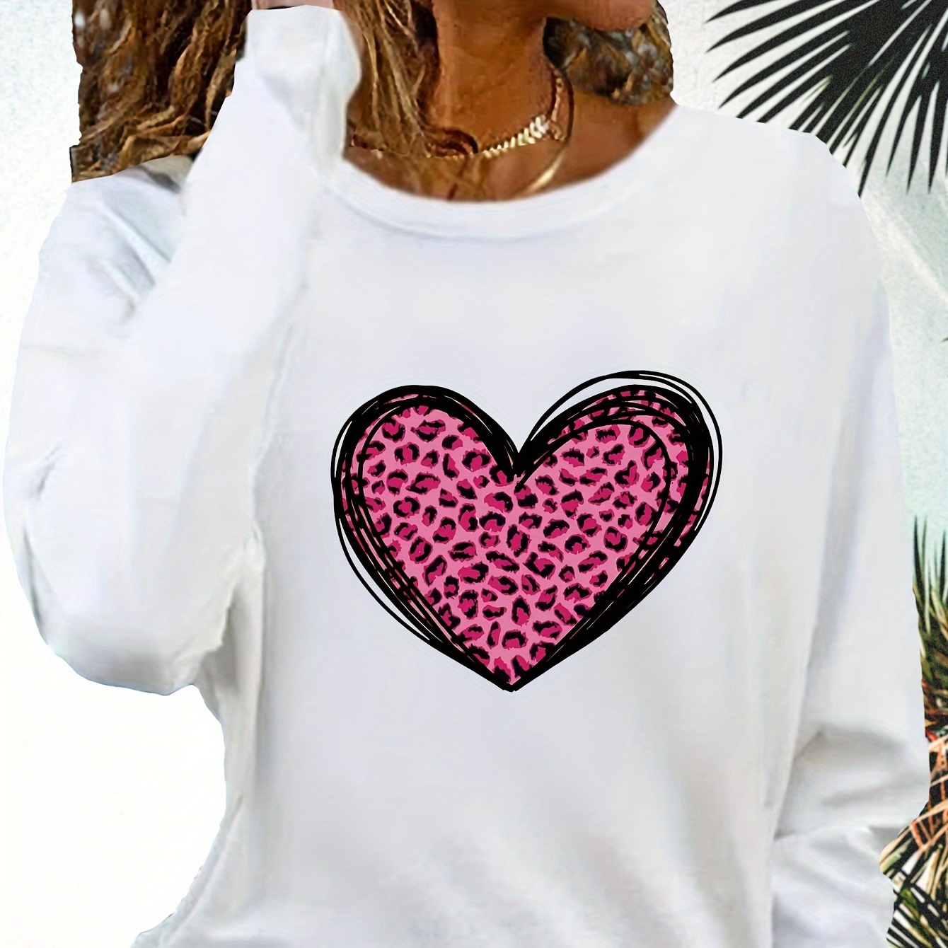 Leopard Print Heart Graphic Long Sleeve T-shirt For Women - Casual Polyester Knit Fabric, Round Neck, Regular Fit, Pullover Top
Leopard Print Heart Graphic Long Sleeve T-shirt For Women - Casual Polyester Knit Fabric, Round Neck, Regular Fit, Pullover Top