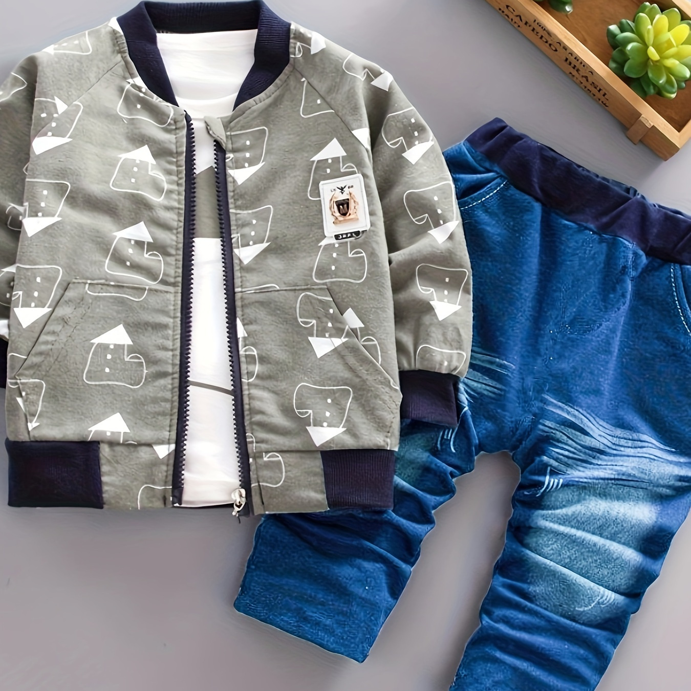 Boys Cute Cartoon Print Long Sleeve Casual Crew Neck Sweatshirt & Zip Up Coat & Jeans Set, Toddler Baby's Spring And Autumn 3pcs Outfits
Boys Cute Cartoon Print Long Sleeve Casual Crew Neck Sweatshirt & Zip Up Coat & Jeans Set, Toddler Baby's Spring And Autumn 3pcs Outfits