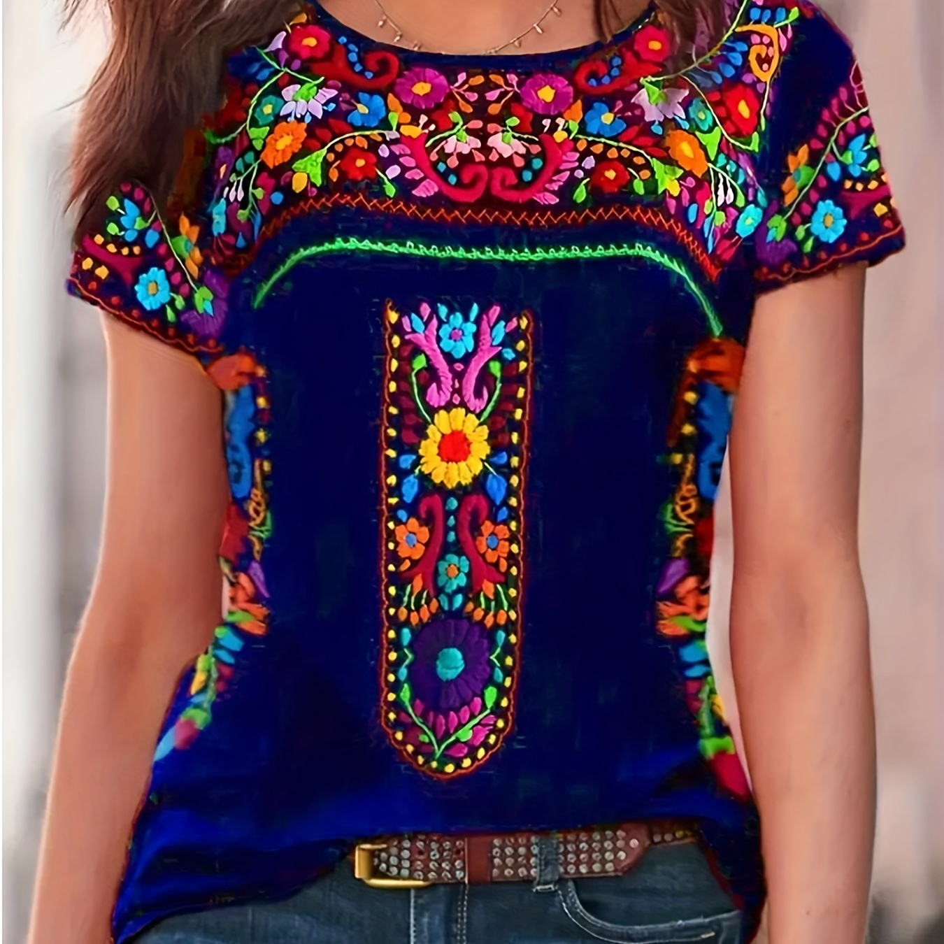 Plus Size Boho T-shirt, Women's Plus Floral Print Short Sleeve Round Neck Slight Stretch T-shirt
Plus Size Boho T-shirt, Women's Plus Floral Print Short Sleeve Round Neck Slight Stretch T-shirt
